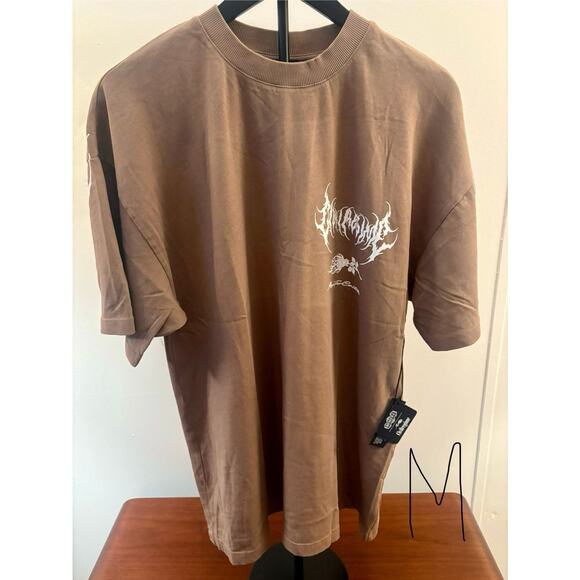 SZ M - NWT BeetleJuice Brown Civil Tee - Picture 2 of 2